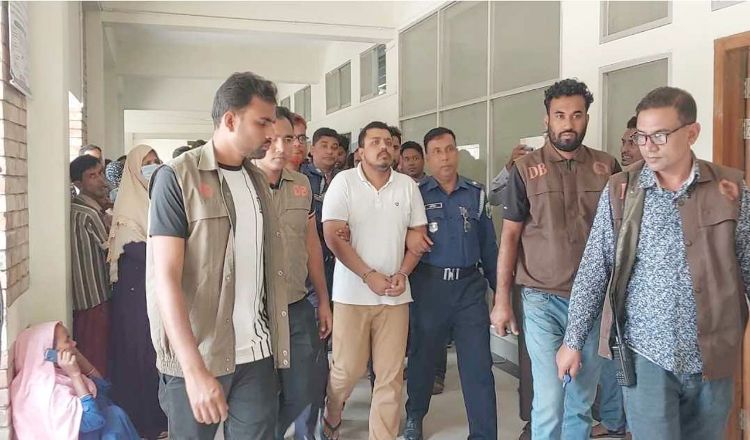 শিক্ষার্থীকে গুলি : সেই শিক্ষক রিমান্ডে 